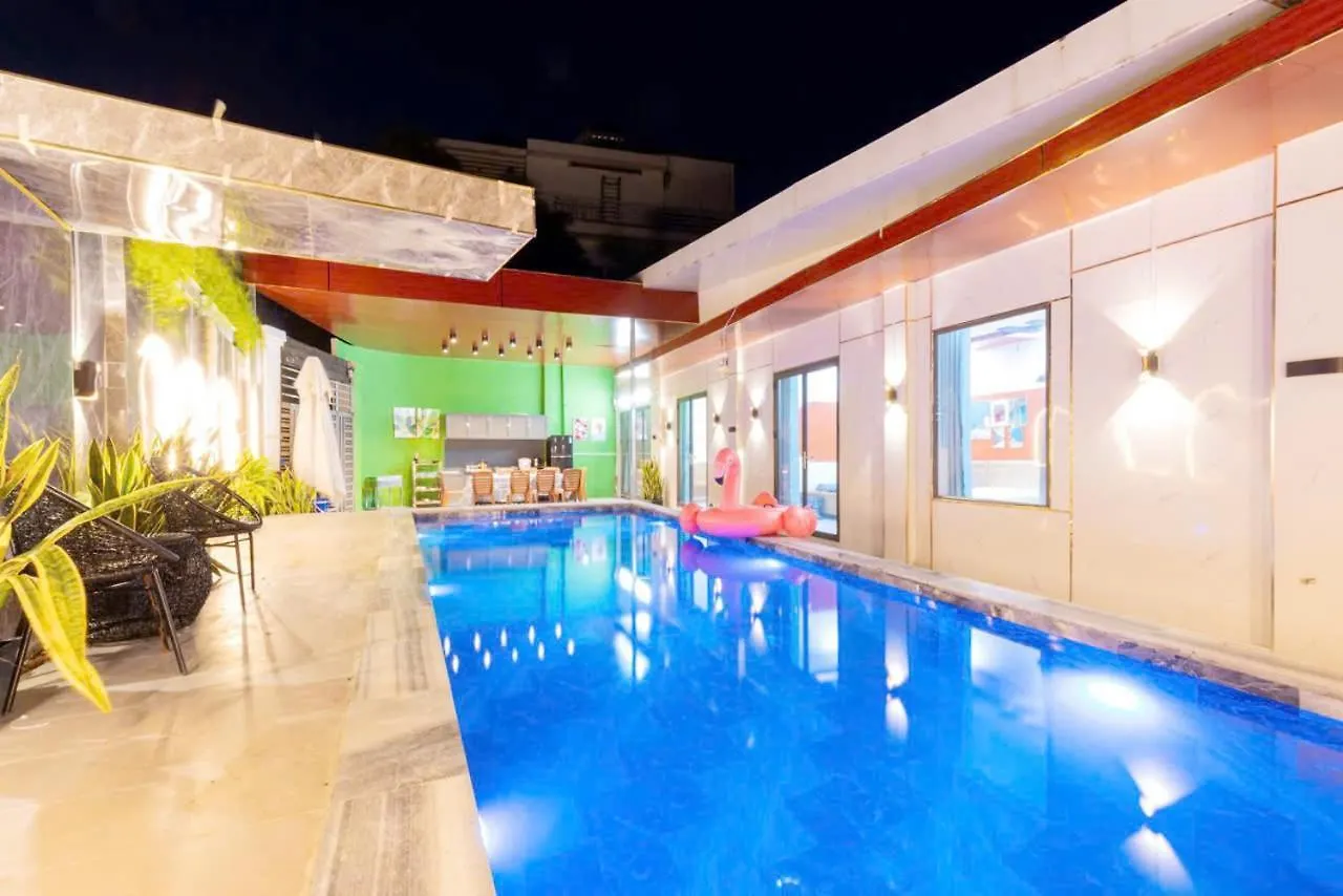 Biet Thu Duc Hoang Ho Boi Bai Sau Vtu Villa Vung Tau Vietnam